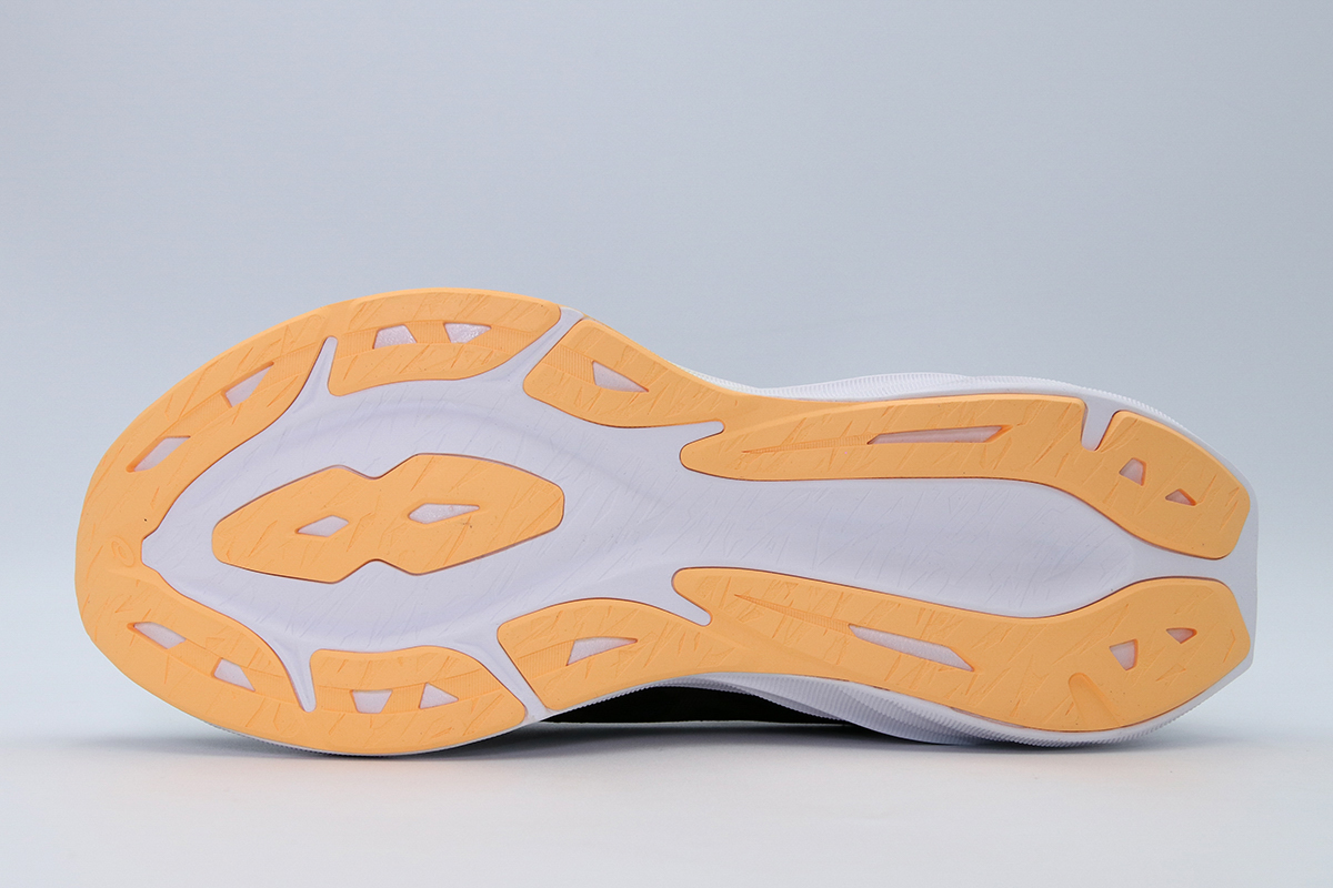 Giày chạy bộ asics dynablast 5