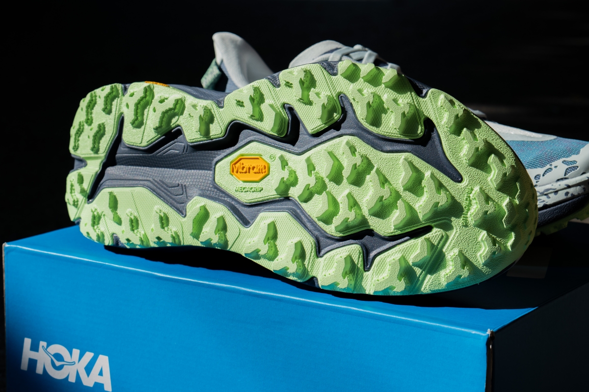 Đế ngoài vibram megarip của hoka speedgoat 6