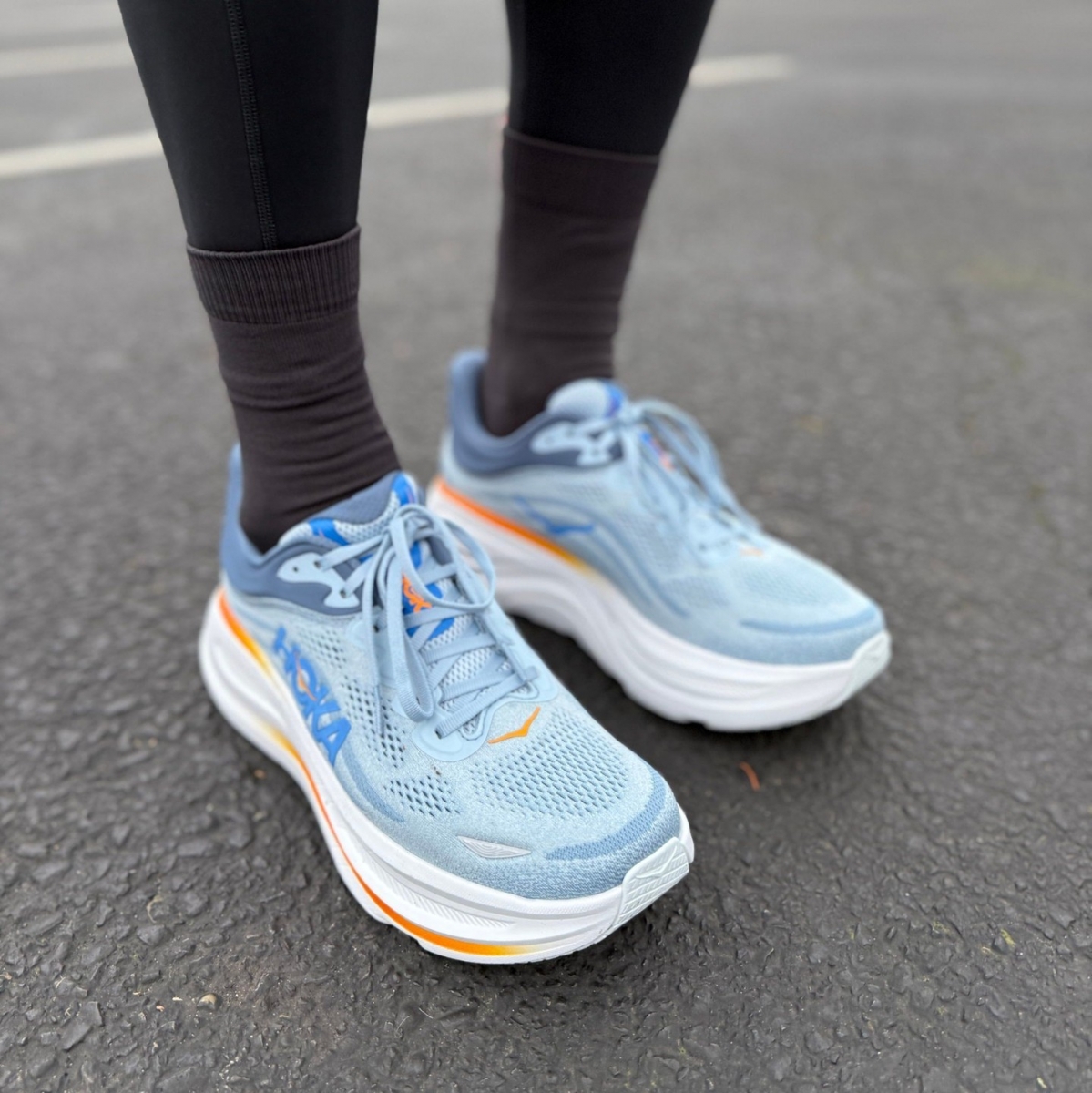 Giày chạy bộ Hoka Bondi 9 bản rộng