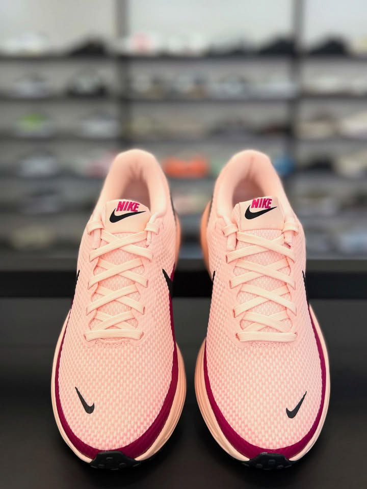 Giày chạy bộ nữ Nike Revolution 8