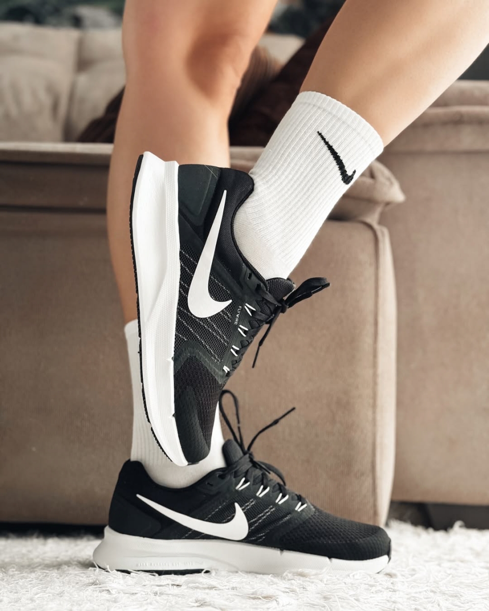 Nike Run Swift 3 – Đệm foam nhẹ nhàng cho những buổi chạy hàng ngày