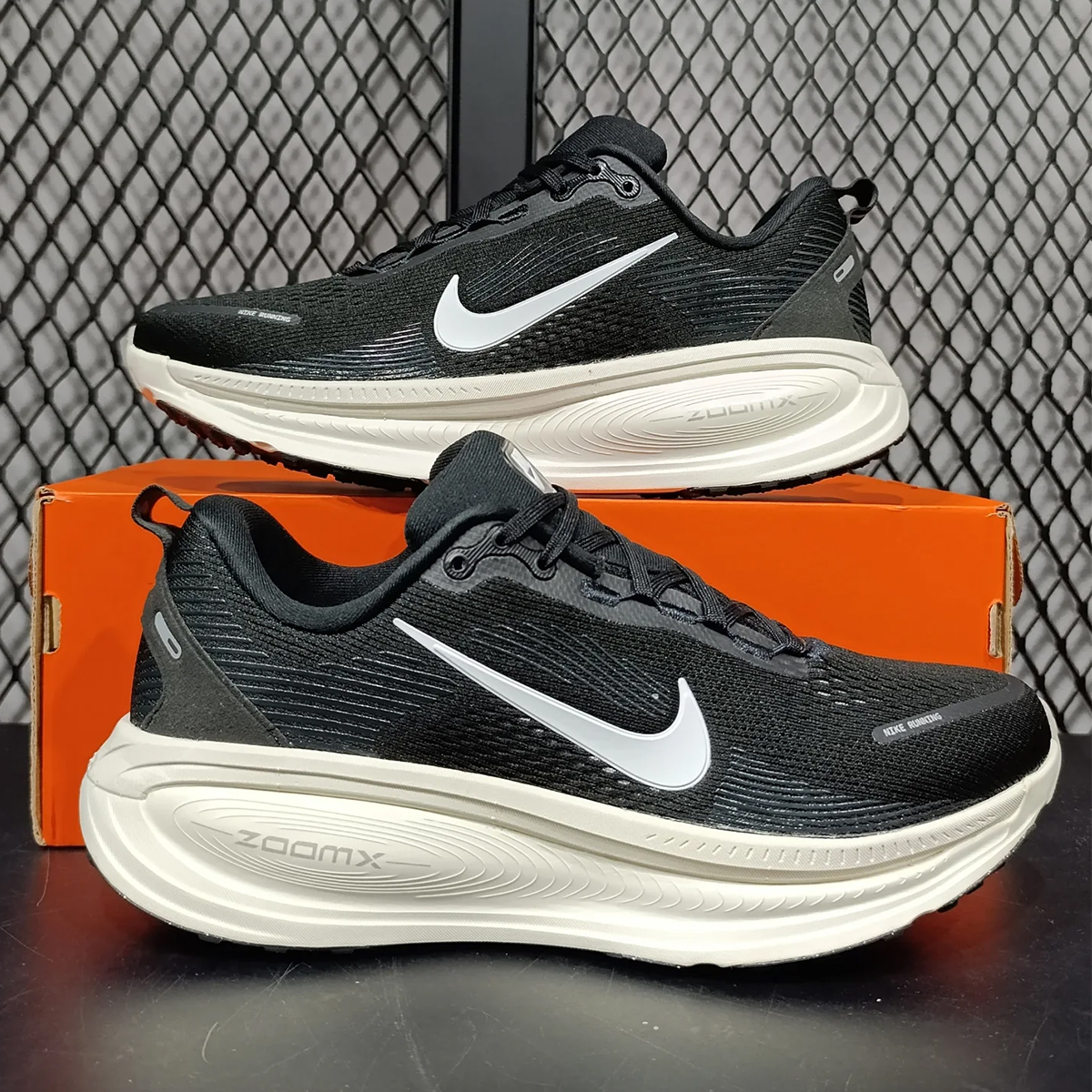 Nike Vomero 18