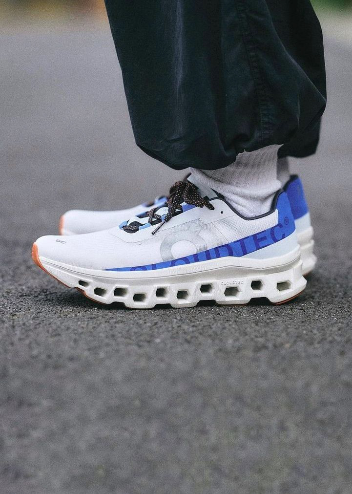 Giày chạy bộ sẽ nhanh hỏng nếu không được vệ sinh đúng cách