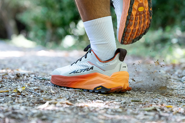 Midsole tối ưu lực đỡ, giảm thiểu chấn thương cho cơ bắp