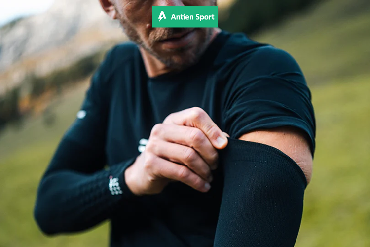 Ôm sát cánh tay, tăng cường khả năng ổn định cơ bắp