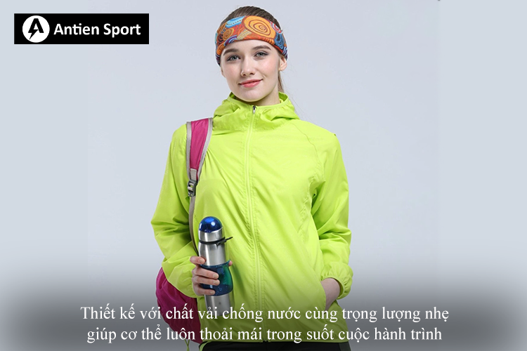Chất vải chống nước mạnh mẽ cùng thiết kế gọn nhẹ cung cấp sự thoải mái tối đa
