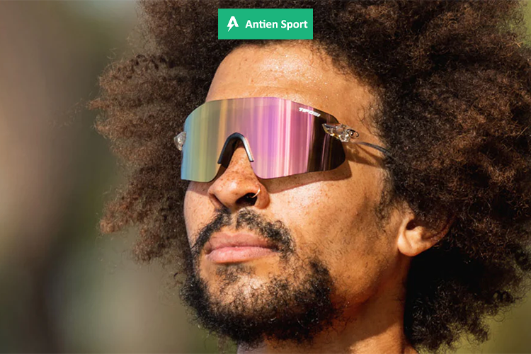 Thiết kế nhỏ gọn, chắc chắn, mang đến khả năng bảo vệ tối ưu cho mọi buổi tập