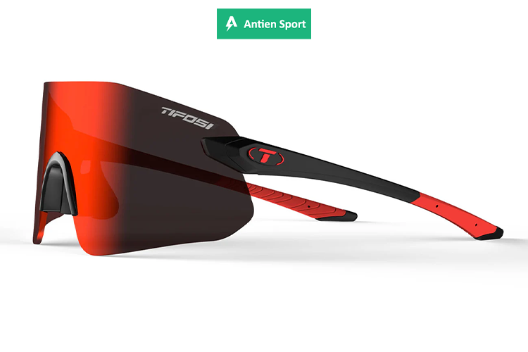 Chất liệu bền bỉ sẵn sàng chống chọi với mọi biến động trong mọi buổi tập